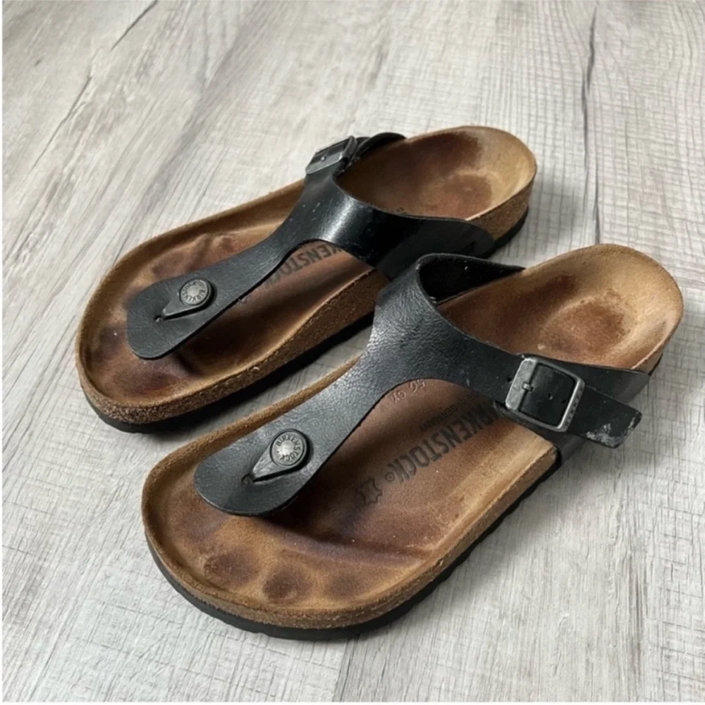 BIRKENSTOCK Gizeh Oiled Leather Original Footbed - Black Size 38